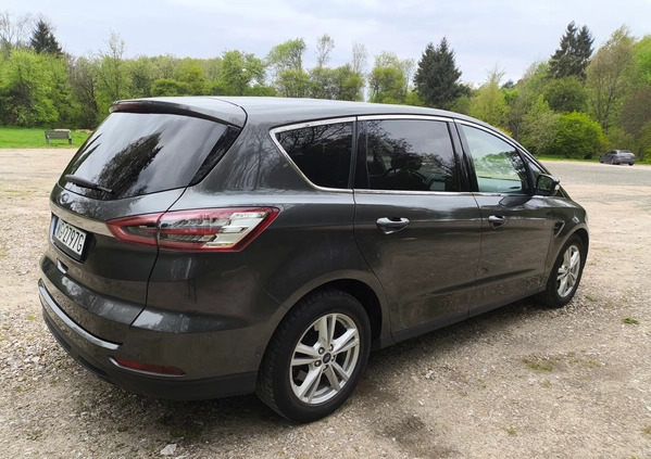 Ford S-Max cena 55900 przebieg: 264000, rok produkcji 2017 z Garwolin małe 232